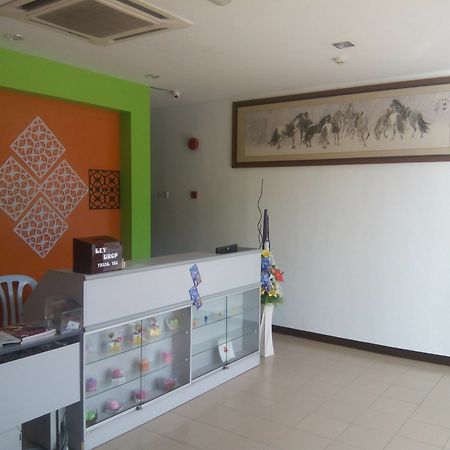 Fresh Hotel Ipoh Exteriör bild
